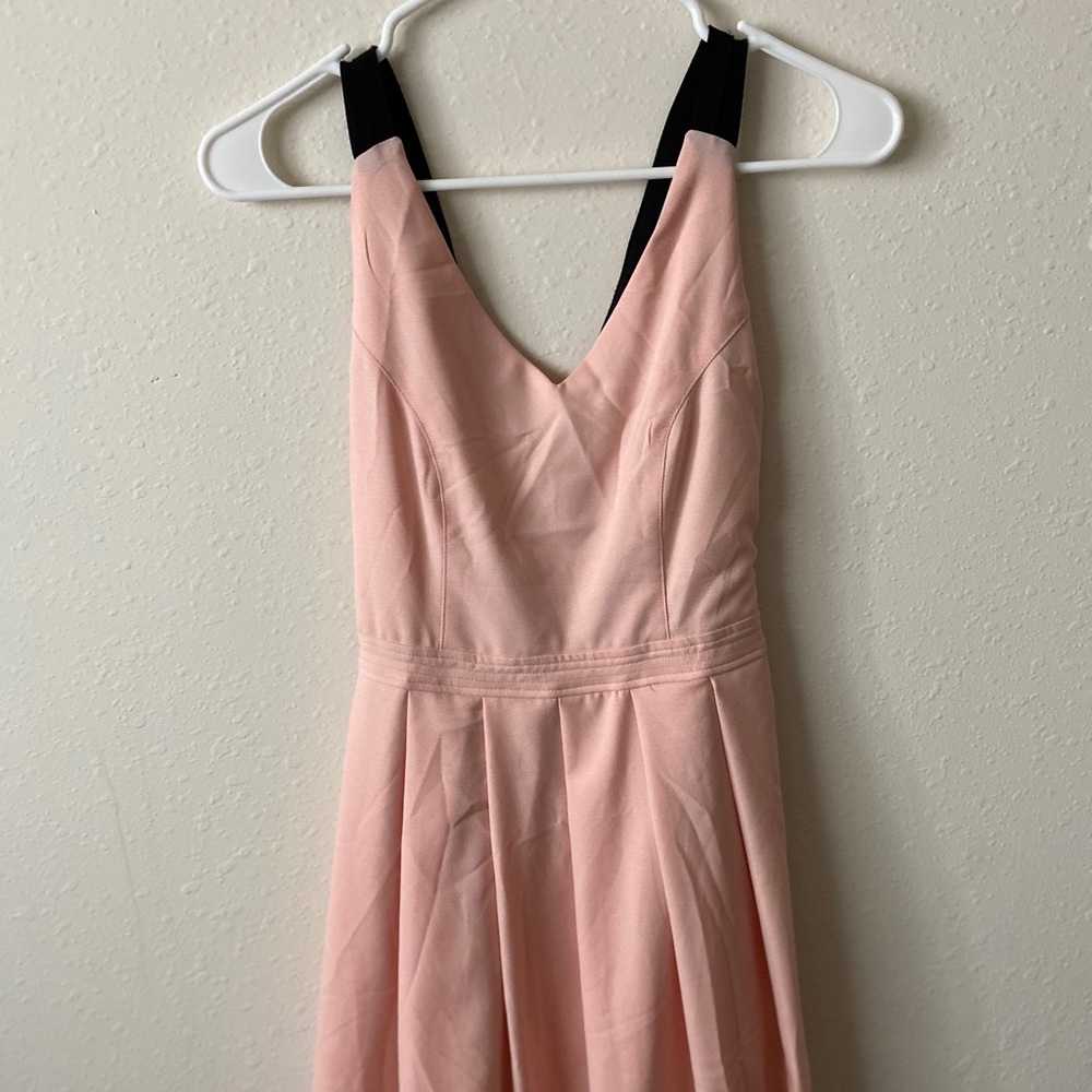 Blush cute dress with open back